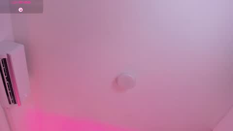 Snapshot of amaralewis chatting on August 6, 2026, 1:24 pm AMARA online show from August 6, 2026, 1:24 pm