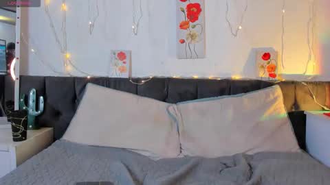 AmaraMoon  online show from November 13, 2025, 9:36 pm