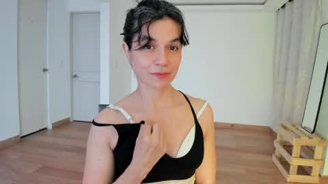 Snapshot of amaranthaajames chatting on May 23, 2026, 12:16 am Amarantha online show from May 23, 2026, 12:16 am