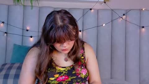 Amaris online show from November 19, 2025, 2:33 am