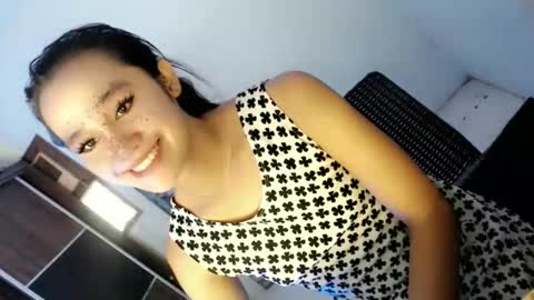 Snapshot of amayafucks1 chatting on September 23, 2025, 11:08 pm Amaya online show from September 23, 2025, 11:08 pm