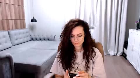 Izza online show from March 3, 2025, 10:06 am