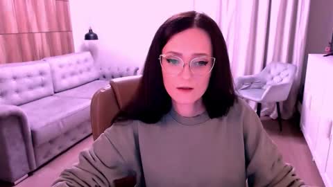 Izza online show from April 4, 2026, 5:10 pm