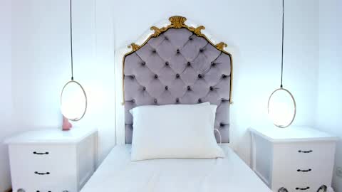 Sara online show from February 11, 2025, 2:46 pm