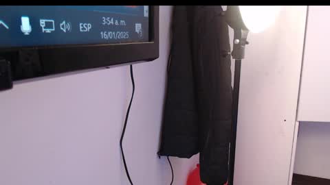 Snapshot of ambar_jonesx chatting on January 16, 2025, 8:54 am Ambar Jones online show from January 16, 2025, 8:54 am