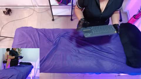 Snapshot of ambar_jonesx chatting on September 24, 2025, 12:52 pm Ambar Jones online show from September 24, 2025, 12:52 pm