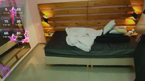 Ambar online show from November 22, 2025, 7:57 pm