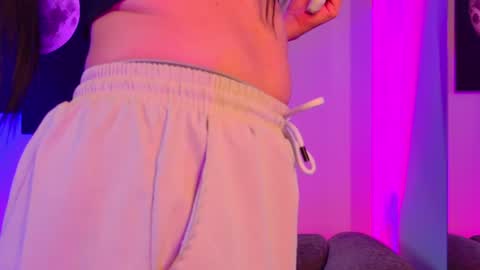 Snapshot of ambar_midnigth chatting on June 26, 2026, 3:11 am ambar_midnigth online show from June 26, 2026, 3:11 am