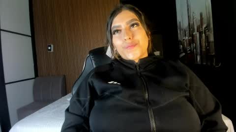 Ambar online show from April 13, 2026, 1:00 am