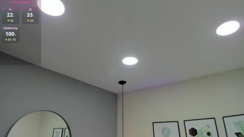 ambarevans_ online show from September 15, 2025, 11:10 am