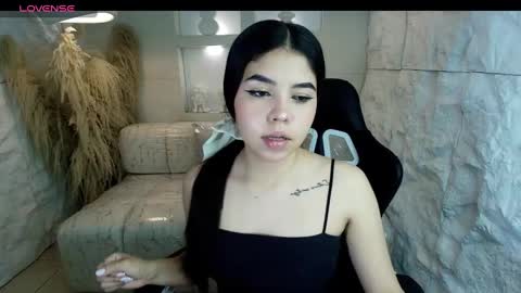 Snapshot of ambarina_r chatting on October 1, 2025, 3:12 am Ambarina online show from October 1, 2025, 3:12 am