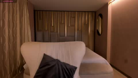 Ambar  online show from April 13, 2026, 10:43 am