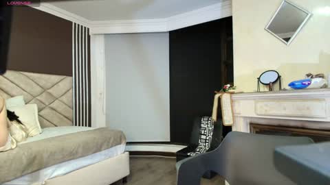 Snapshot of ambaross chatting on December 27, 2024, 11:31 pm Ambar Ross online show from December 27, 2024, 11:31 pm