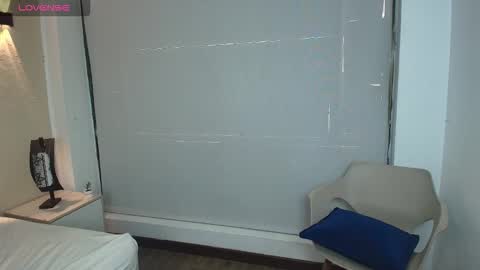 Snapshot of ambaross chatting on September 30, 2025, 7:19 pm Ambar Ross online show from September 30, 2025, 7:19 pm