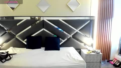 Ambar Ross online show from March 22, 2026, 12:19 pm