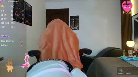 Snapshot of ambaross chatting on July 23, 2026, 2:37 pm Ambar Ross online show from July 23, 2026, 2:37 pm
