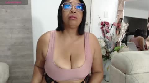 Snapshot of ambarsofhia chatting on May 26, 2026, 9:33 pm Amber Sofhia online show from May 26, 2026, 9:33 pm