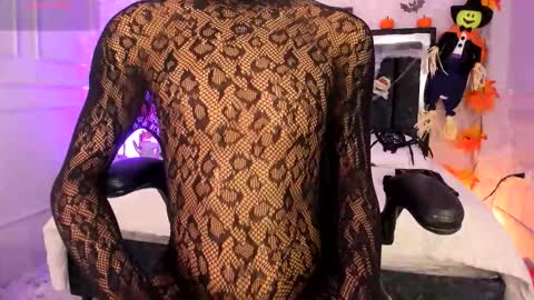 Cody amber online show from October 18, 2025, 12:28 pm