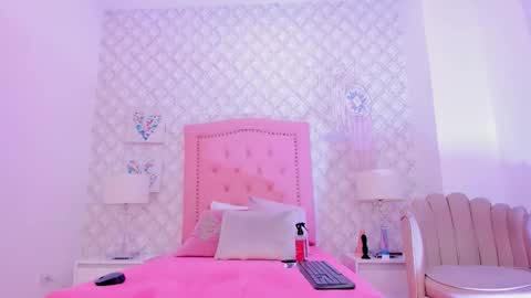 amber  ferrera online show from January 9, 2026, 8:21 pm