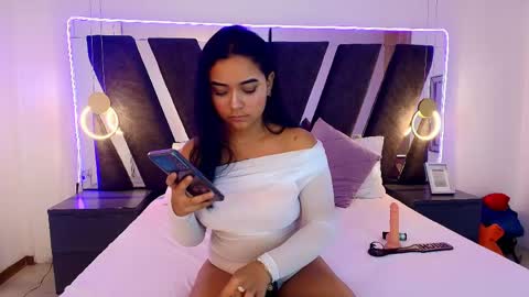 Snapshot of amber__jhonson_ chatting on June 9, 2026, 2:12 am Amber online show from June 9, 2026, 2:12 am