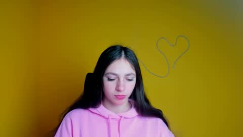 Amber online show from April 20, 2026, 5:32 am