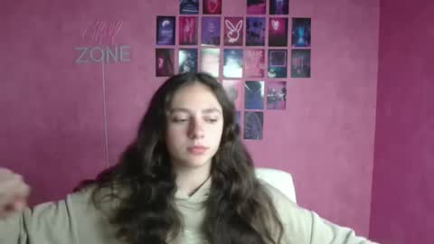 Snapshot of amber__r chatting on May 15, 2026, 5:25 am Amber online show from May 15, 2026, 5:25 am
