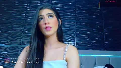 amber_bull online show from September 30, 2025, 12:21 pm