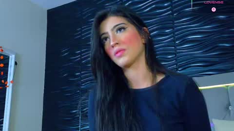 amber_bull online show from November 9, 2025, 12:25 pm