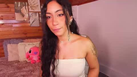 amber_curly online show from November 19, 2025, 11:05 pm