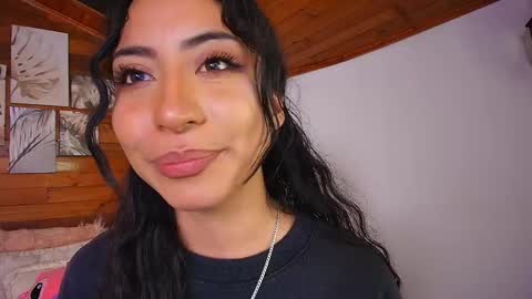 amber_curly online show from January 8, 2026, 9:17 pm