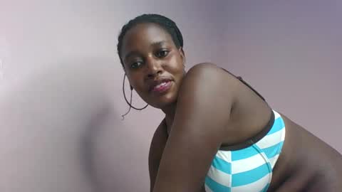 amber_cutie2 online show from March 15, 2026, 1:33 am