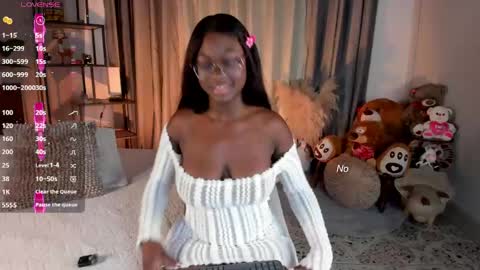 Snapshot of amber_maxwell chatting on May 18, 2026, 9:20 pm Amber online show from May 18, 2026, 9:20 pm