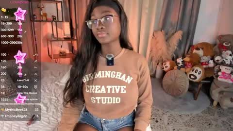 Snapshot of amber_maxwell chatting on May 25, 2026, 8:48 pm Amber online show from May 25, 2026, 8:48 pm