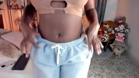 Snapshot of amber_maxwell chatting on May 27, 2026, 9:12 pm Amber online show from May 27, 2026, 9:12 pm