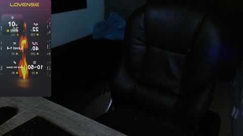 amber_rock1 online show from January 24, 2025, 12:20 am