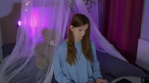 Amber online show from April 12, 2026, 5:34 am