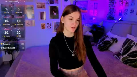 Snapshot of amber_rogerss chatting on April 29, 2026, 5:44 am Amber online show from April 29, 2026, 5:44 am