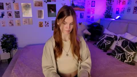 Snapshot of amber_rogerss chatting on May 4, 2026, 5:47 am Amber online show from May 4, 2026, 5:47 am