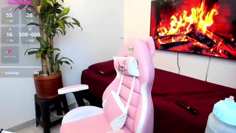 Snapshot of amber_sexy14 chatting on February 3, 2025, 9:30 am amber_sexy14 online show from February 3, 2025, 9:30 am