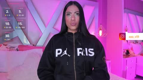 Tell me Amber online show from September 18, 2025, 3:30 am