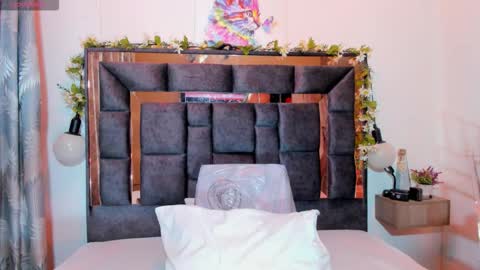 Amber  online show from March 4, 2026, 3:01 am