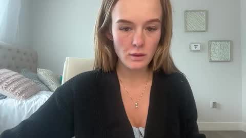 Amber online show from November 17, 2025, 8:14 pm