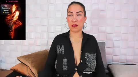 Snapshot of amberjoymilf chatting on April 24, 2026, 12:18 pm Amber online show from April 24, 2026, 12:18 pm