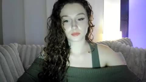 Snapshot of amberkinsley chatting on July 2, 2026, 5:35 am amberkinsley online show from July 2, 2026, 5:35 am