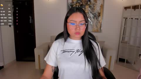 Amber  online show from November 16, 2025, 10:48 pm