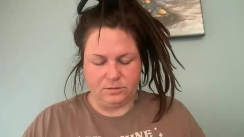 Snapshot of ambermoss7 chatting on April 5, 2026, 6:16 pm ambermoss7 online show from April 5, 2026, 6:16 pm