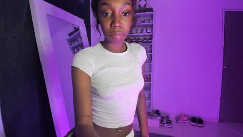 Amber online show from June 25, 2026, 12:42 pm