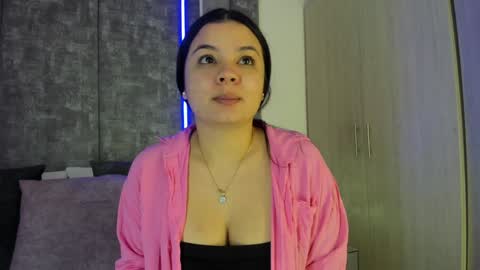 Amber Ferreira online show from December 4, 2024, 11:19 am
