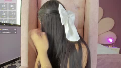 Amber Ferreira online show from December 19, 2024, 2:35 pm