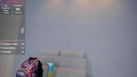 Amber Ferreira online show from December 30, 2024, 6:27 pm